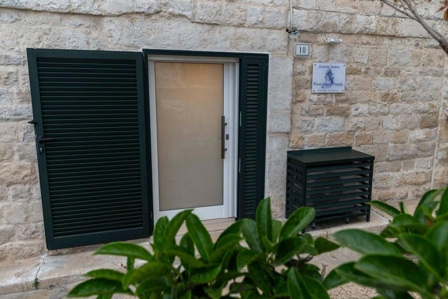 Il Canto Della Sirenetta Trani Kültér fotó